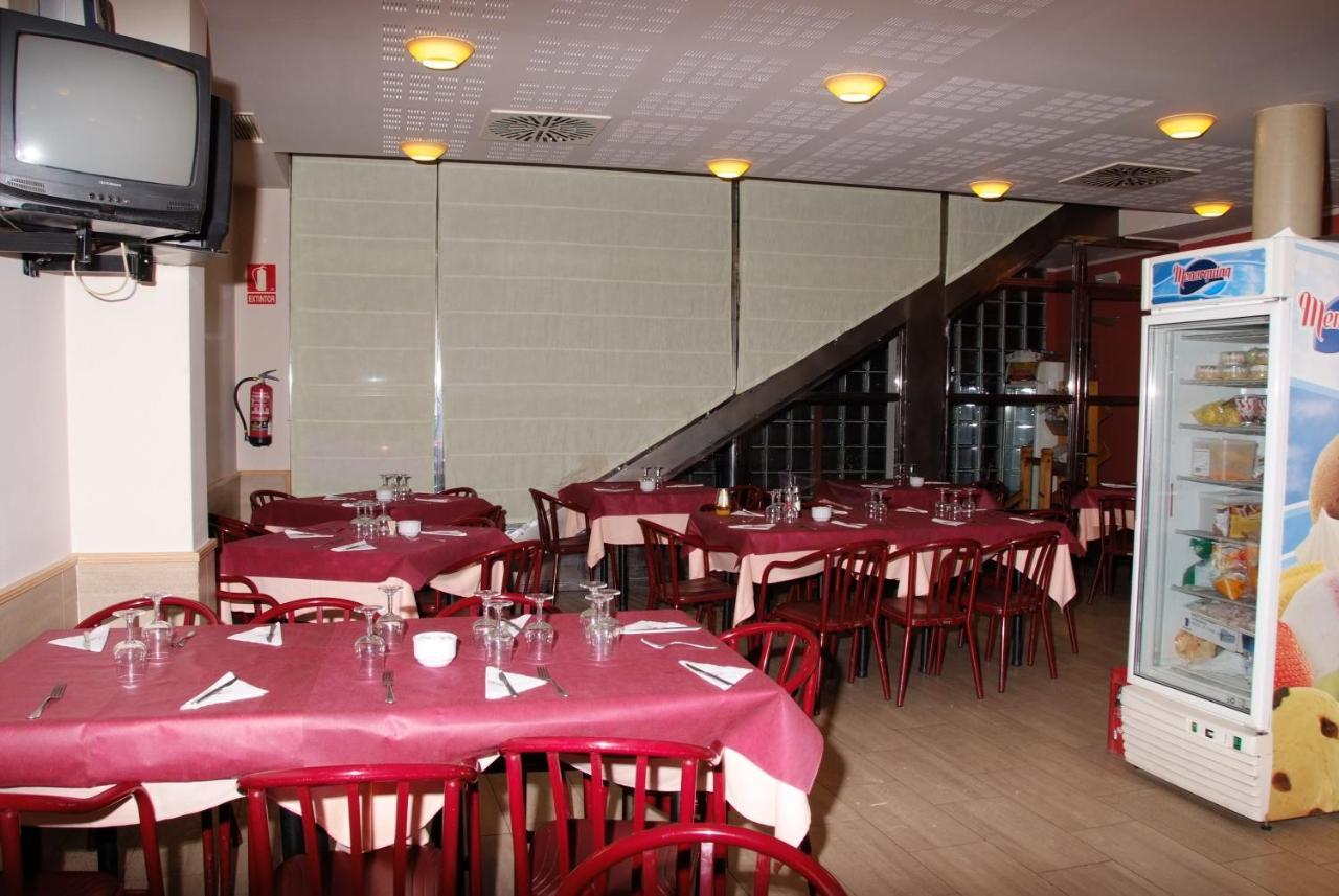 Hostal Restaurante Baraka Alagón 外观 照片