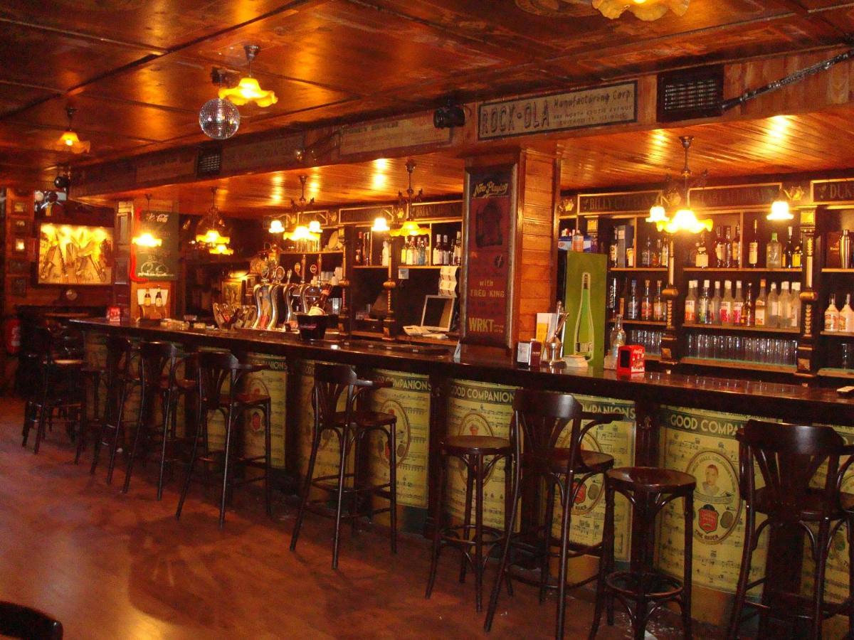 Hostal Restaurante Baraka Alagón 外观 照片