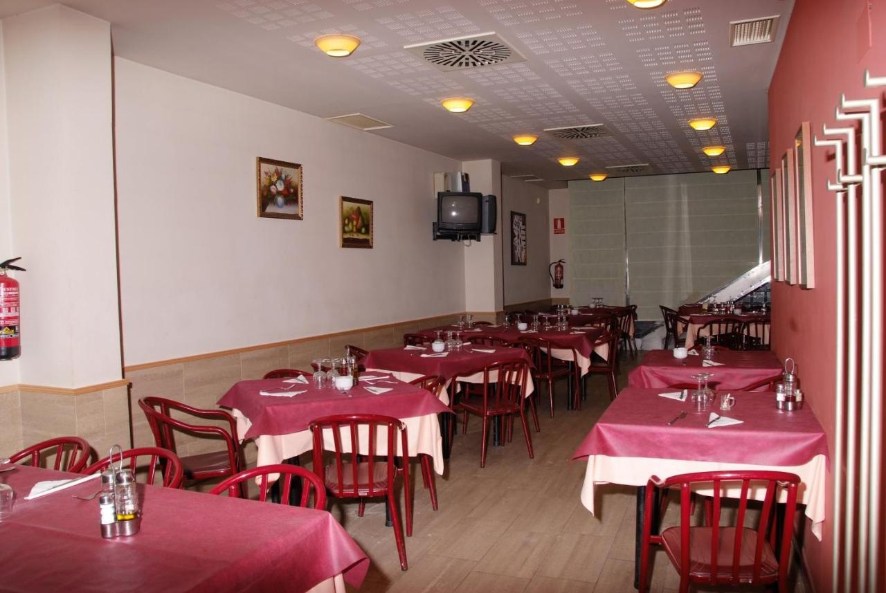 Hostal Restaurante Baraka Alagón 外观 照片