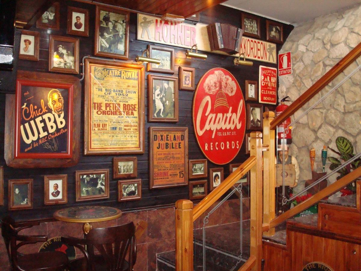 Hostal Restaurante Baraka Alagón 外观 照片