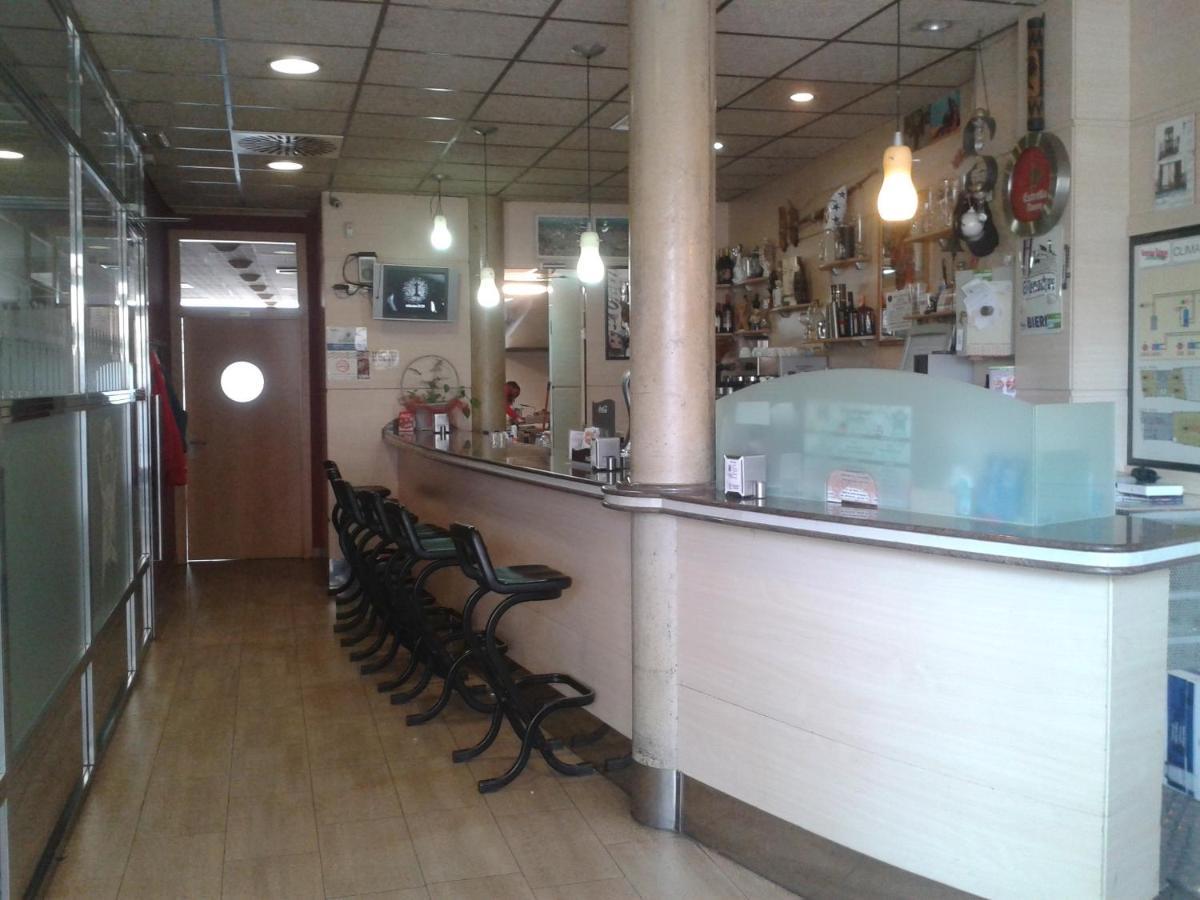 Hostal Restaurante Baraka Alagón 外观 照片